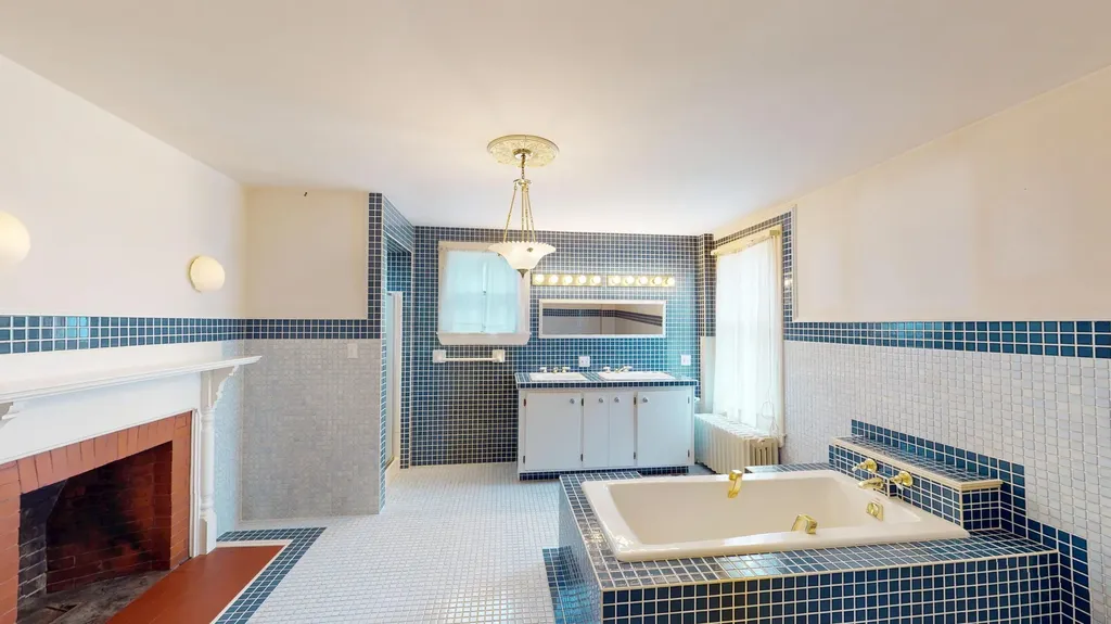 4 Elliot Street Machias ME 04654