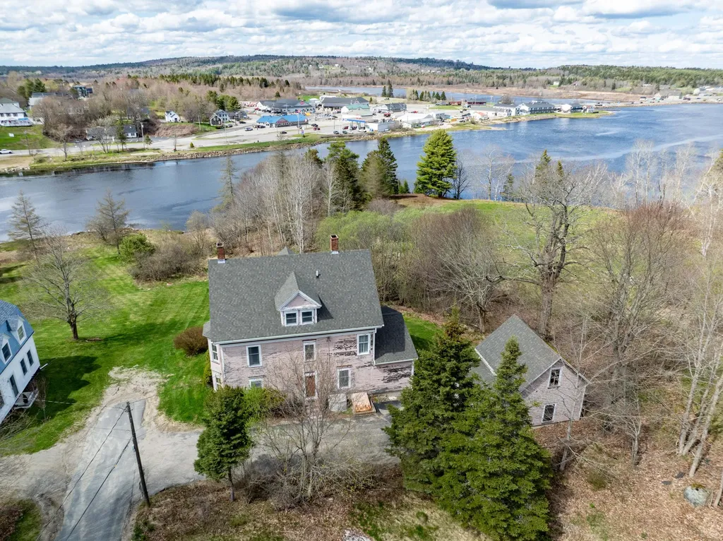 4 Elliot Street Machias ME 04654