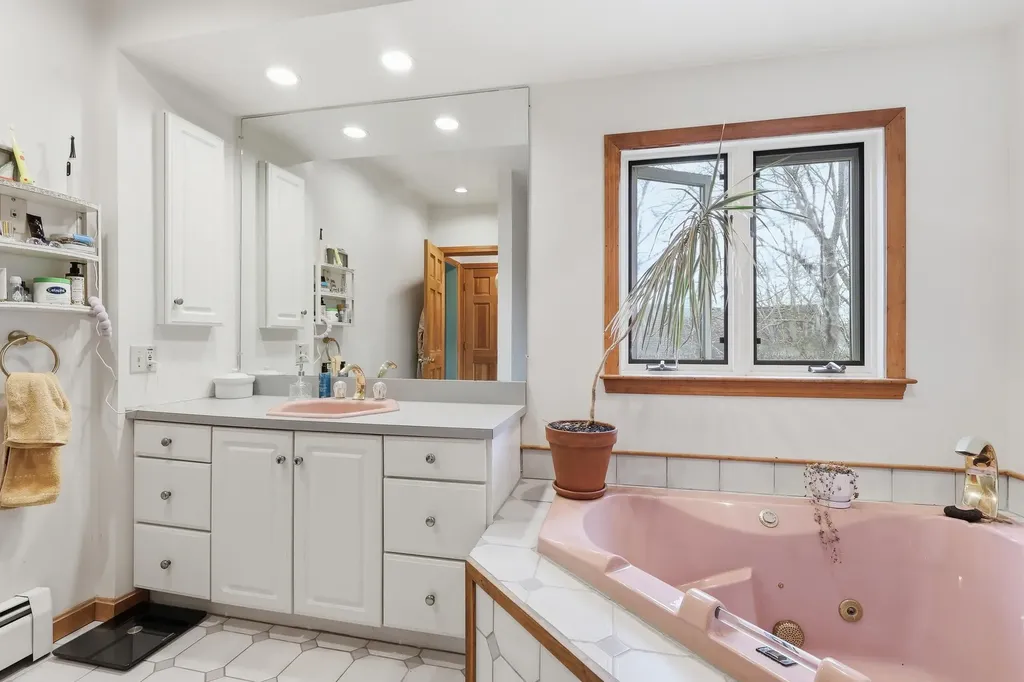 108 Bradley Street Saco ME 04072