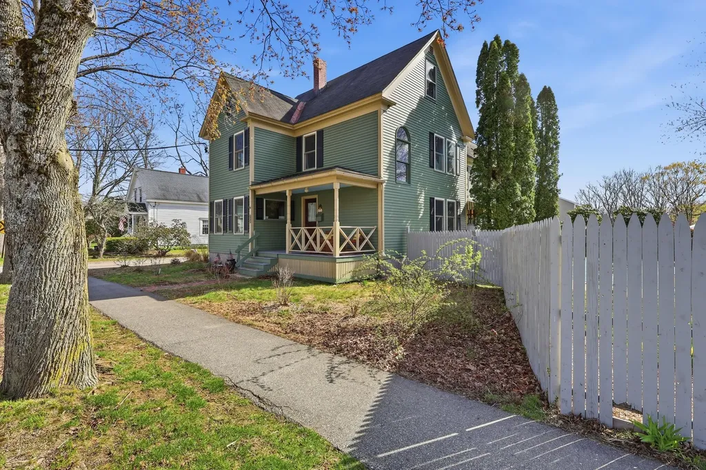 108 Bradley Street Saco ME 04072