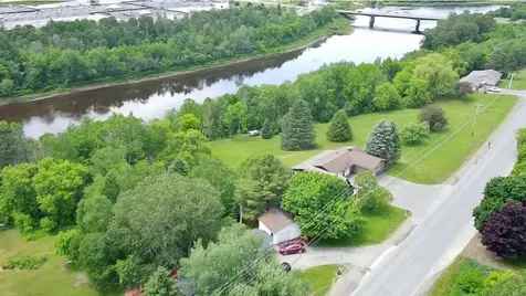 27 Reach Road Presque Isle ME 04769