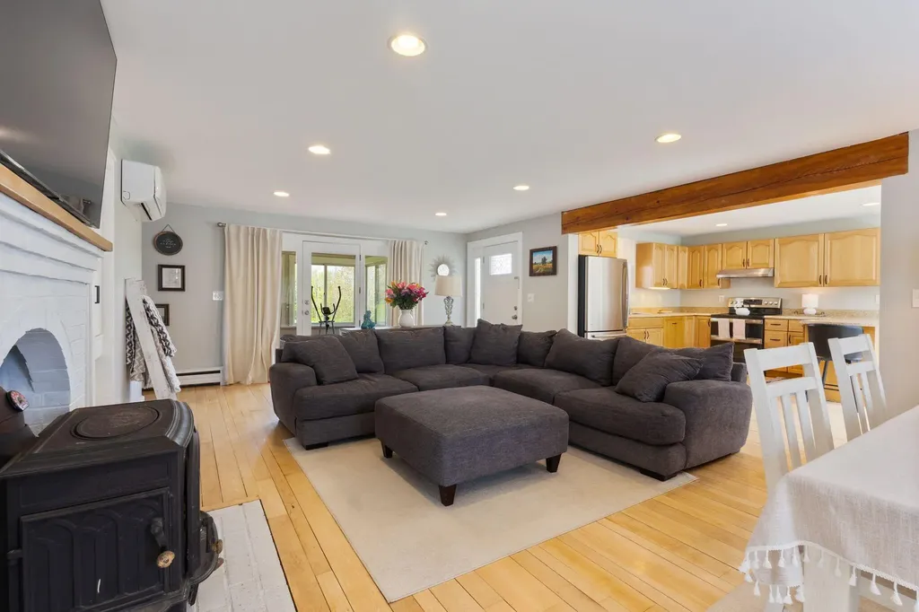 158 Jackson Road Poland ME 04274