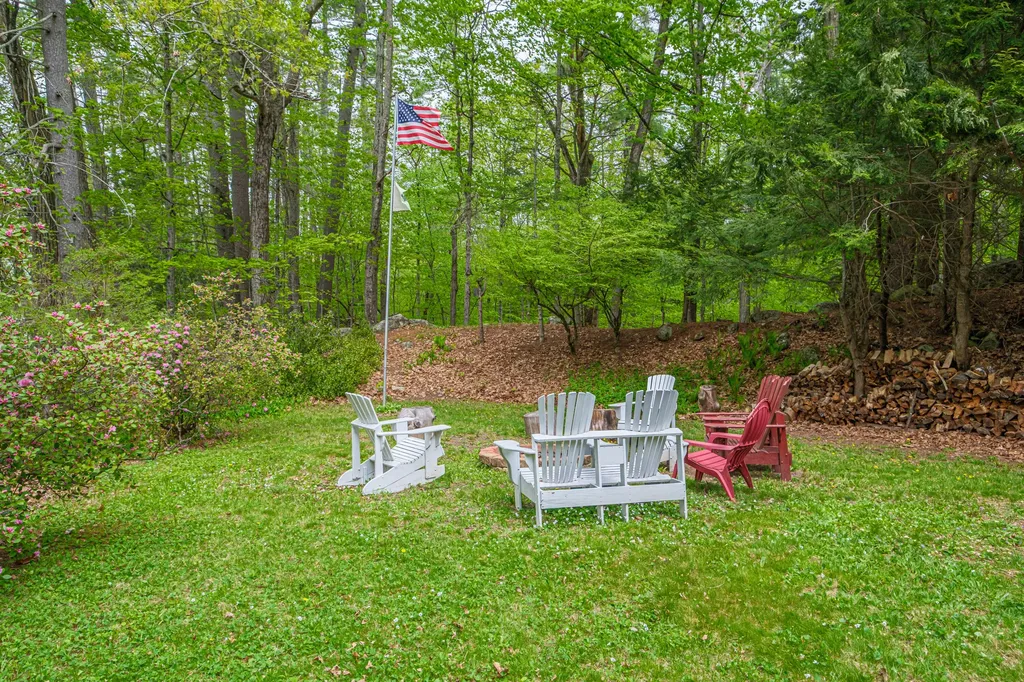 17 Packard Avenue Norway ME 04268