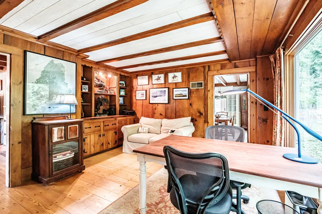 17 Packard Avenue Norway ME 04268
