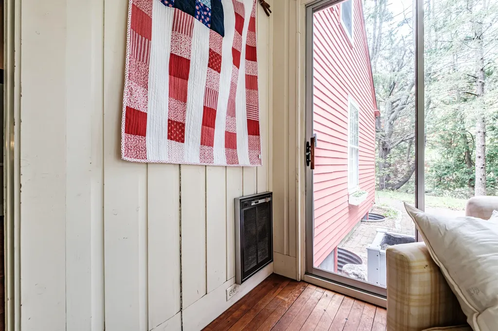 17 Packard Avenue Norway ME 04268