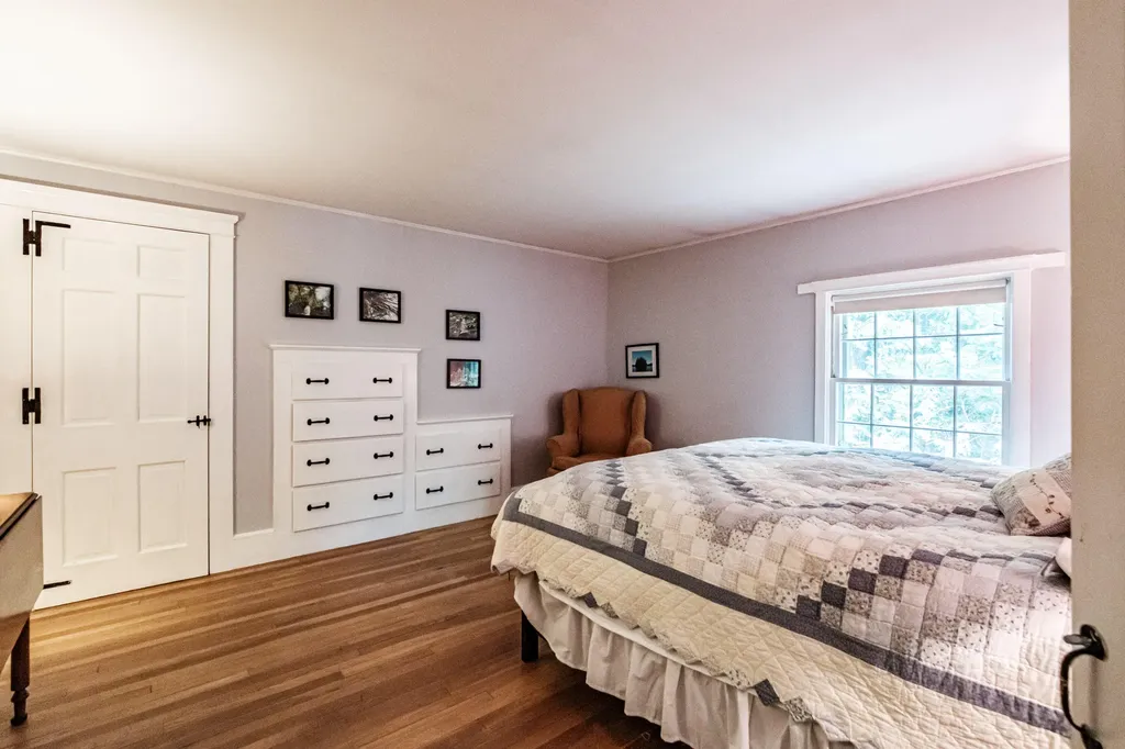 17 Packard Avenue Norway ME 04268