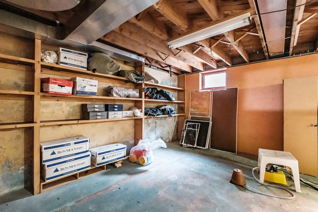 17 Packard Avenue Norway ME 04268