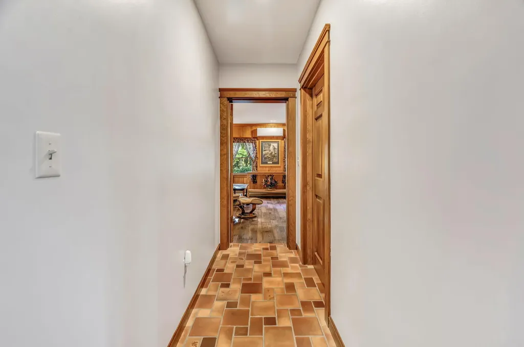 2416 Kennebec Road Newburgh ME 04444