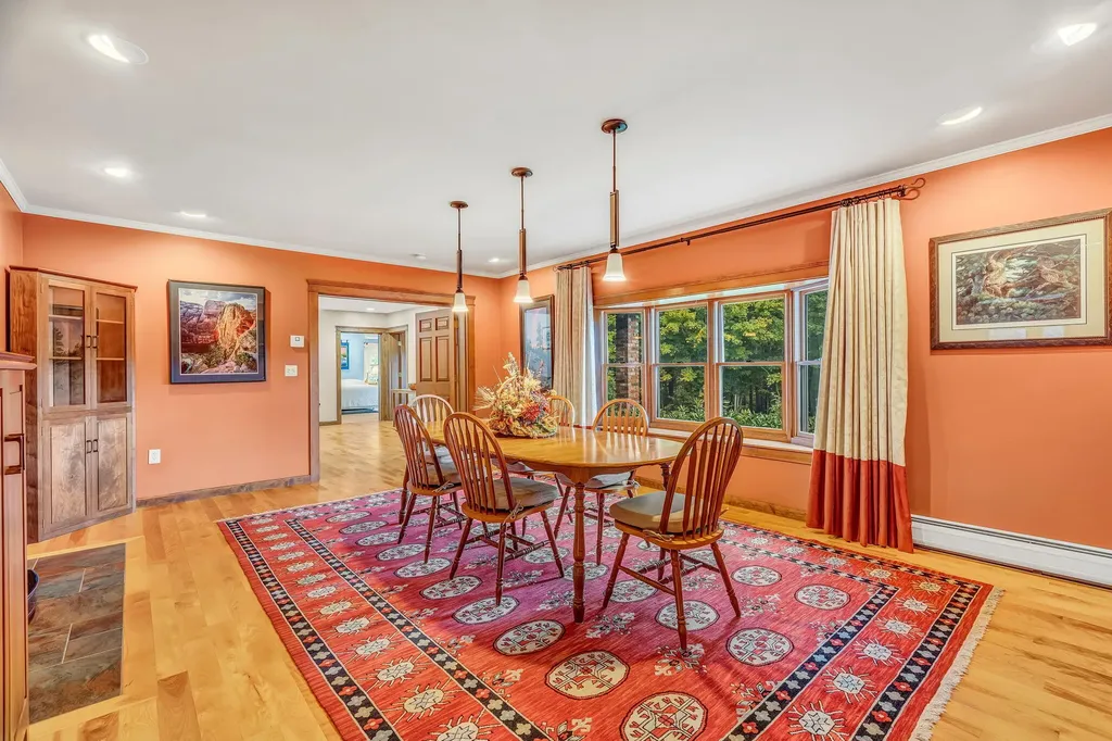 2416 Kennebec Road Newburgh ME 04444