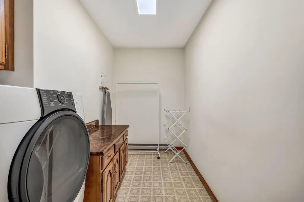 2416 Kennebec Road Newburgh ME 04444