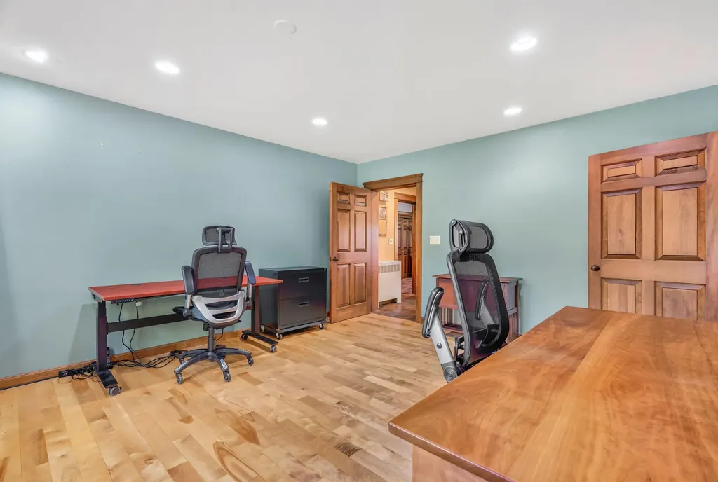 2416 Kennebec Road Newburgh ME 04444
