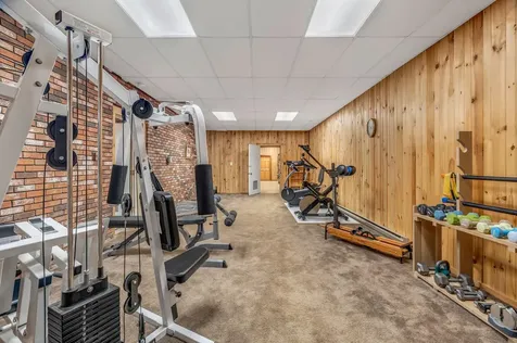 2416 Kennebec Road Newburgh ME 04444