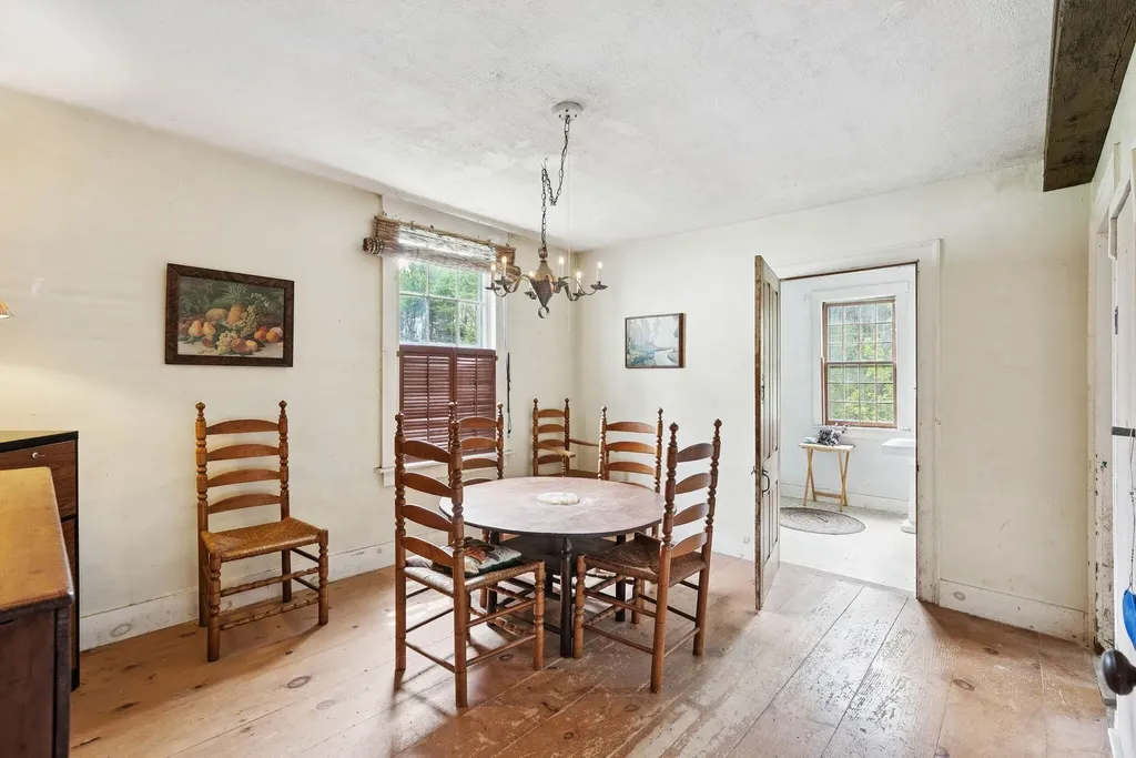 105 Hillside Road Brunswick ME 04011
