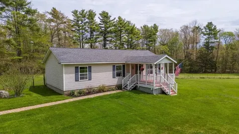 11 Simon Road Waldoboro ME 04572