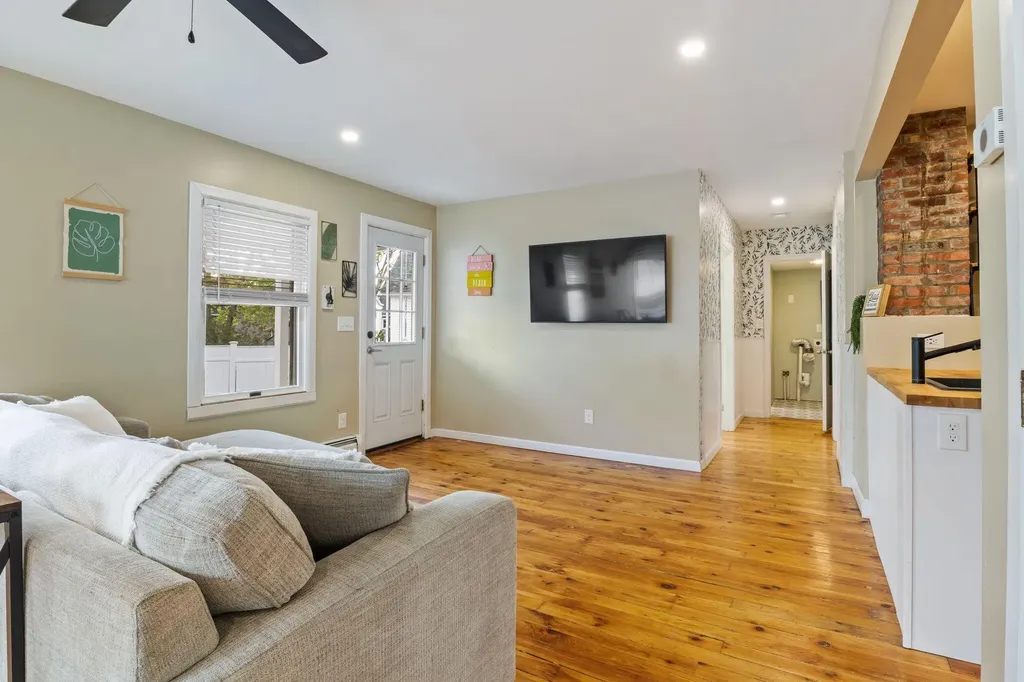77 Saco Avenue Old Orchard Beach ME 04064