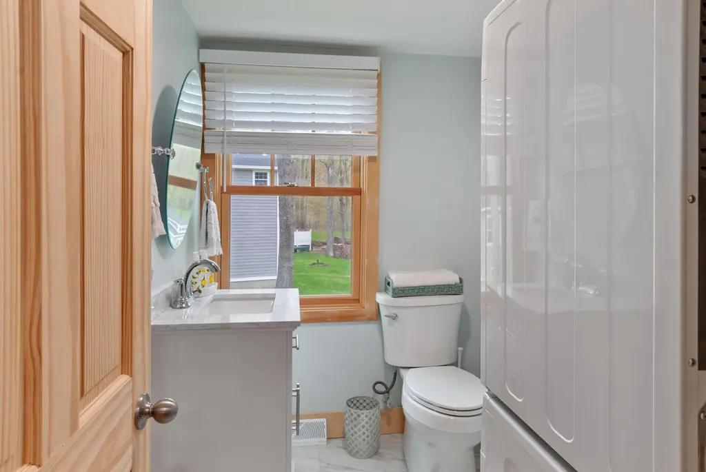 86 Basin Road Windham ME 04062