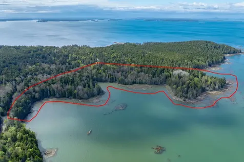18 Jericho Bay Road Swans Island ME 04685