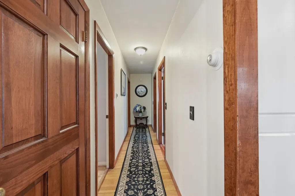 704 W Auburn Road Auburn ME 04210