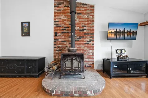 704 W Auburn Road Auburn ME 04210