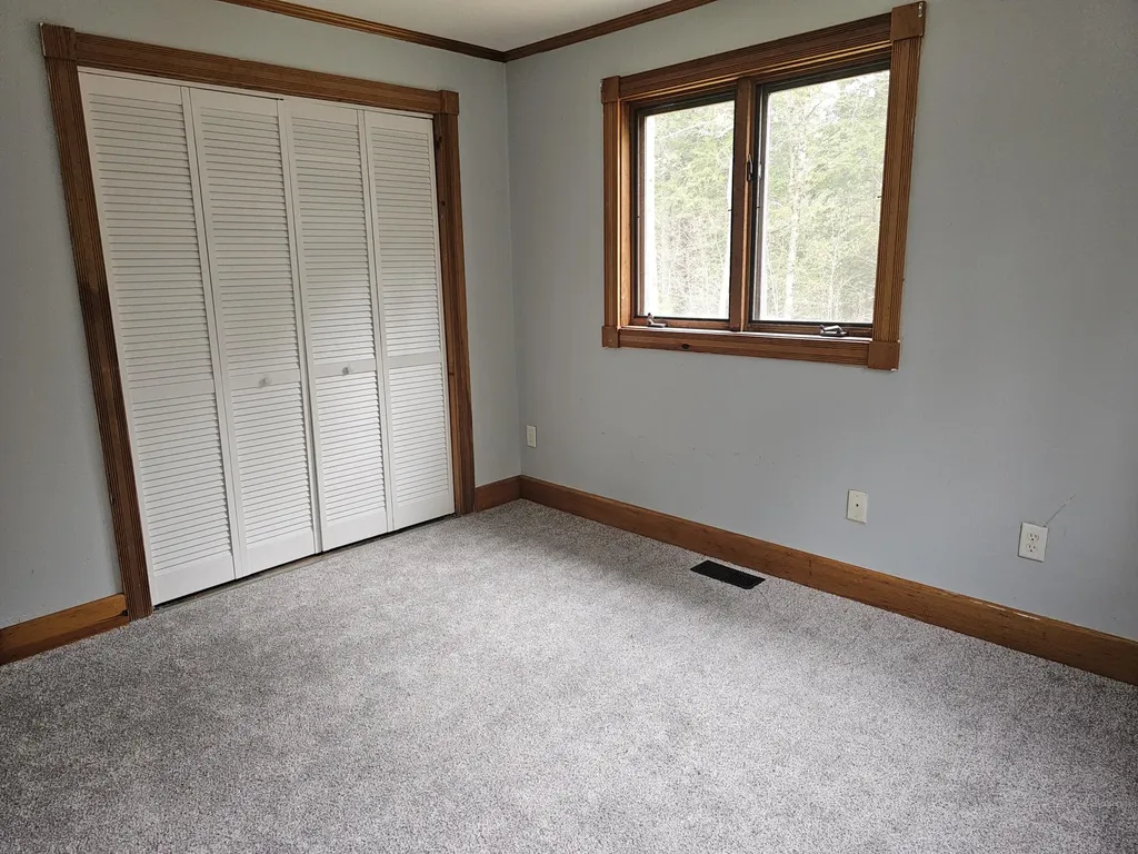 23 Macdonald Road Waterford ME 04088
