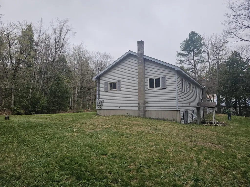 23 Macdonald Road Waterford ME 04088