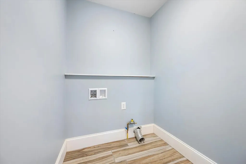 754 River Road Orrington ME 04474