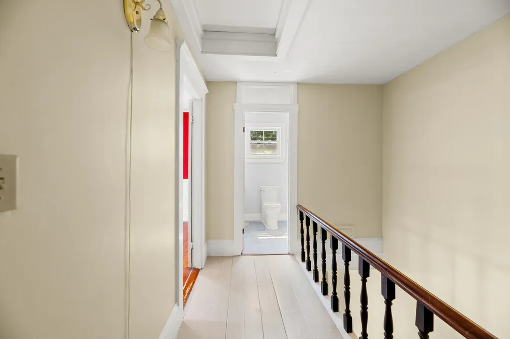 56 Lincoln Avenue Gardiner ME 04345