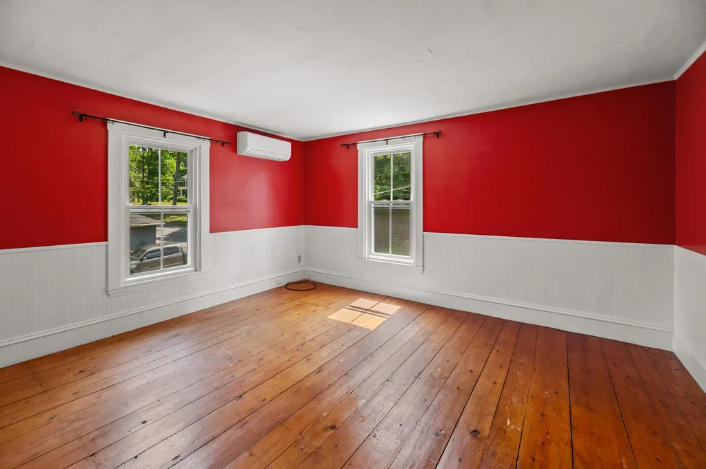 56 Lincoln Avenue Gardiner ME 04345