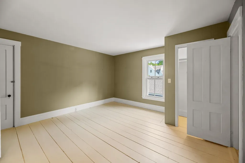 56 Lincoln Avenue Gardiner ME 04345