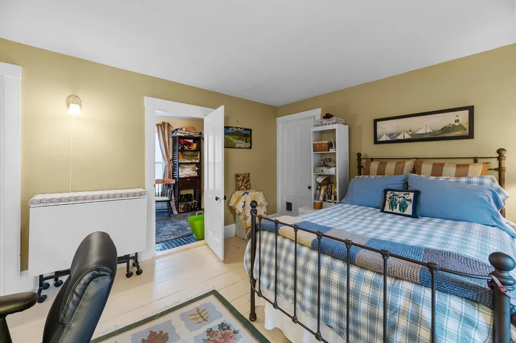 56 Lincoln Avenue Gardiner ME 04345