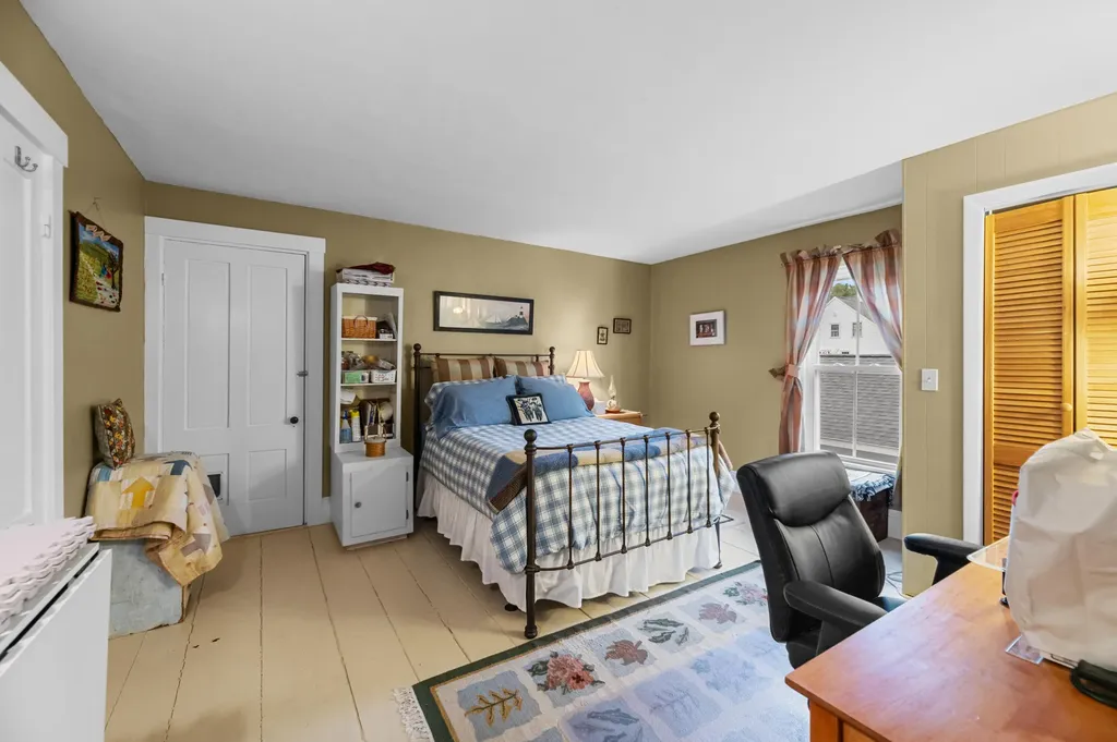 56 Lincoln Avenue Gardiner ME 04345