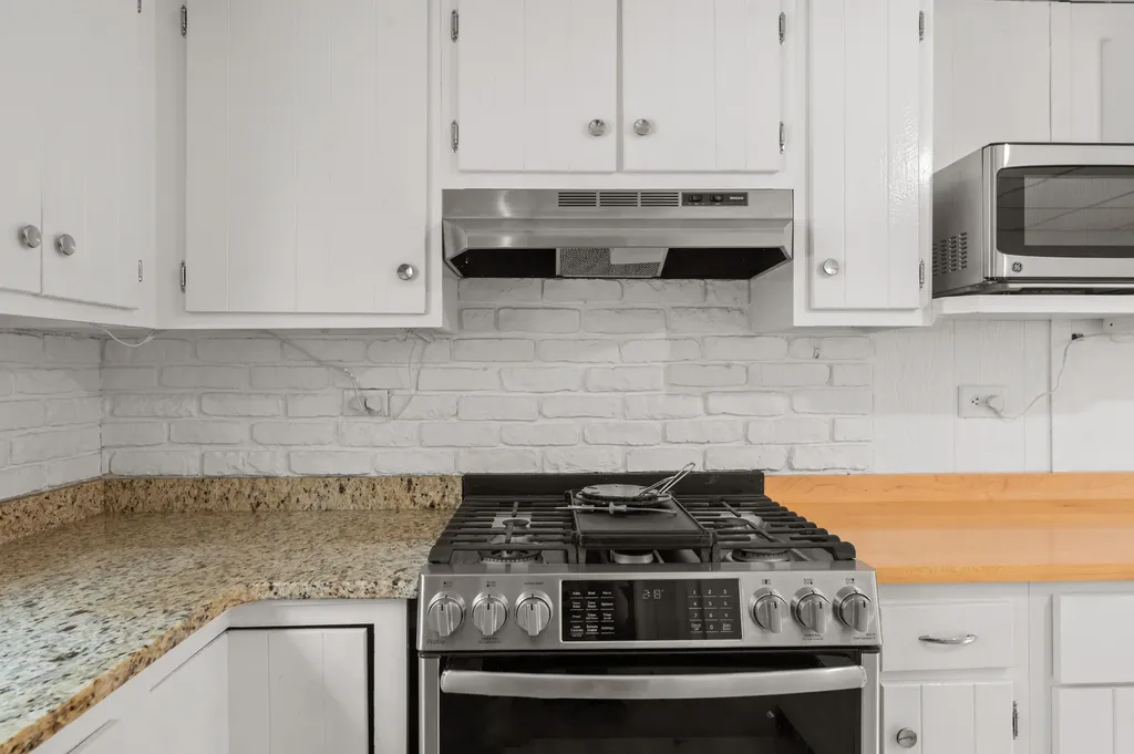 56 Lincoln Avenue Gardiner ME 04345