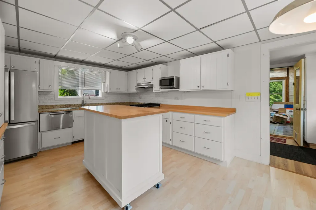 56 Lincoln Avenue Gardiner ME 04345