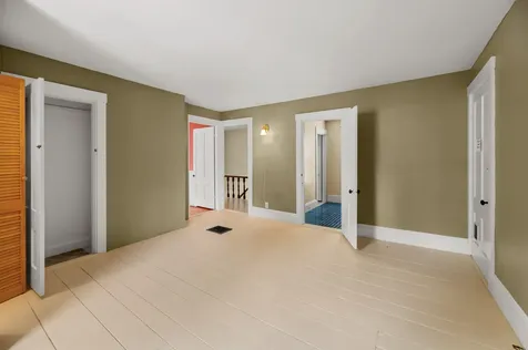 56 Lincoln Avenue Gardiner ME 04345