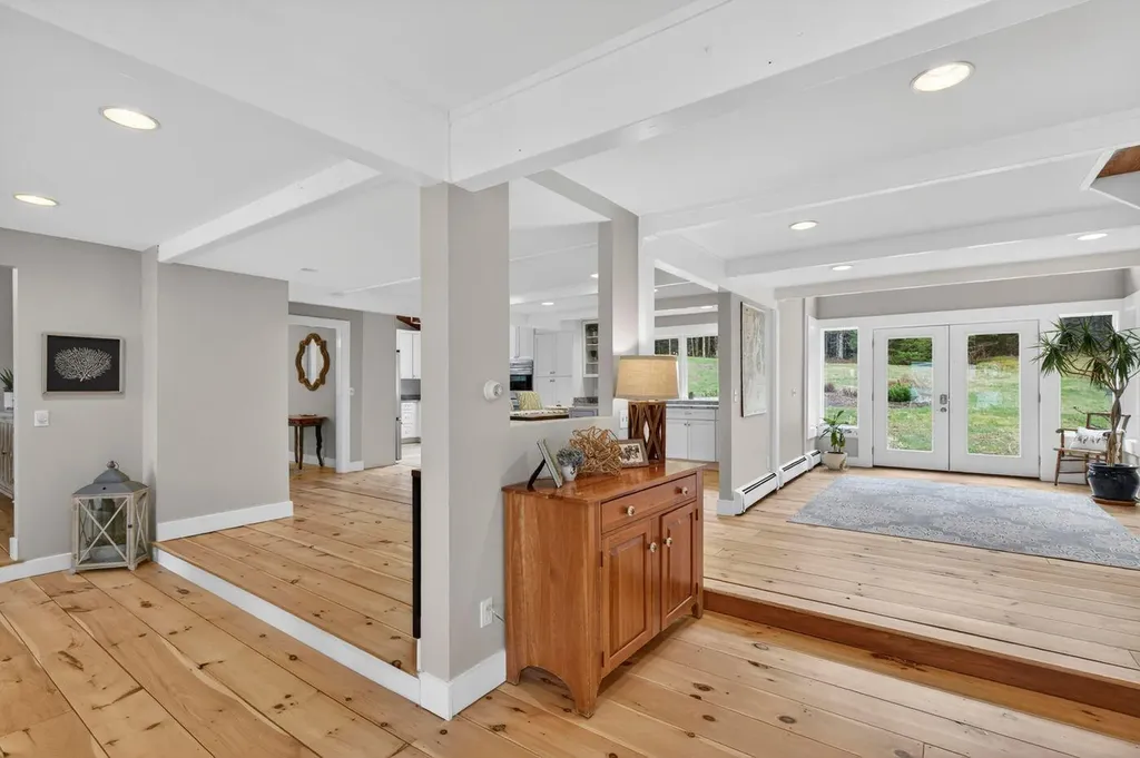 24 Split Rock Way Penobscot ME 04476