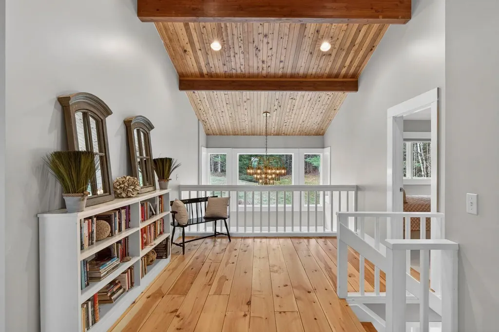 24 Split Rock Way Penobscot ME 04476