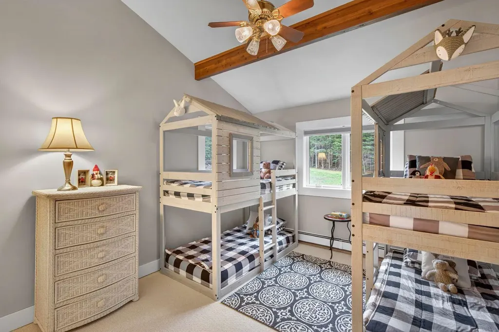 24 Split Rock Way Penobscot ME 04476