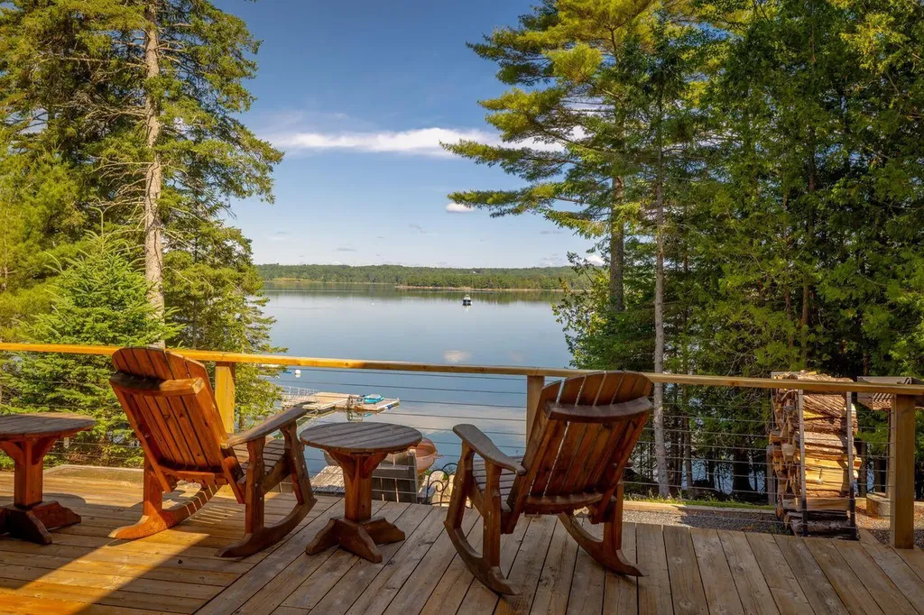 24 Split Rock Way Penobscot ME 04476