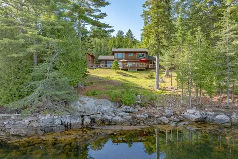 24 Split Rock Way Penobscot ME 04476