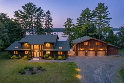 24 Split Rock Way Penobscot ME 04476