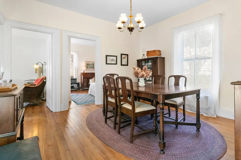 17 High Street Vinalhaven ME 04863