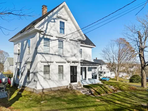 17 High Street Vinalhaven ME 04863