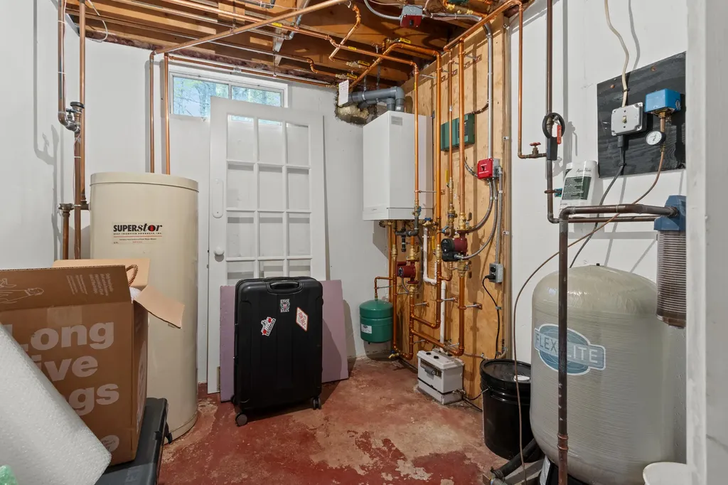 865 Pendexter Road Parsonsfield ME 04047