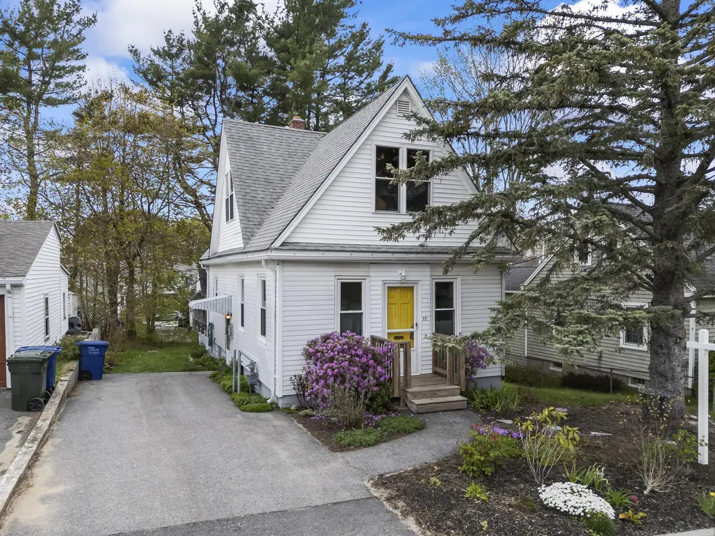 29 O'neil Street South Portland ME 04106
