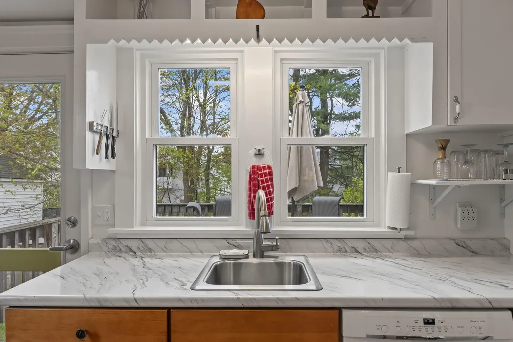 29 O'neil Street South Portland ME 04106