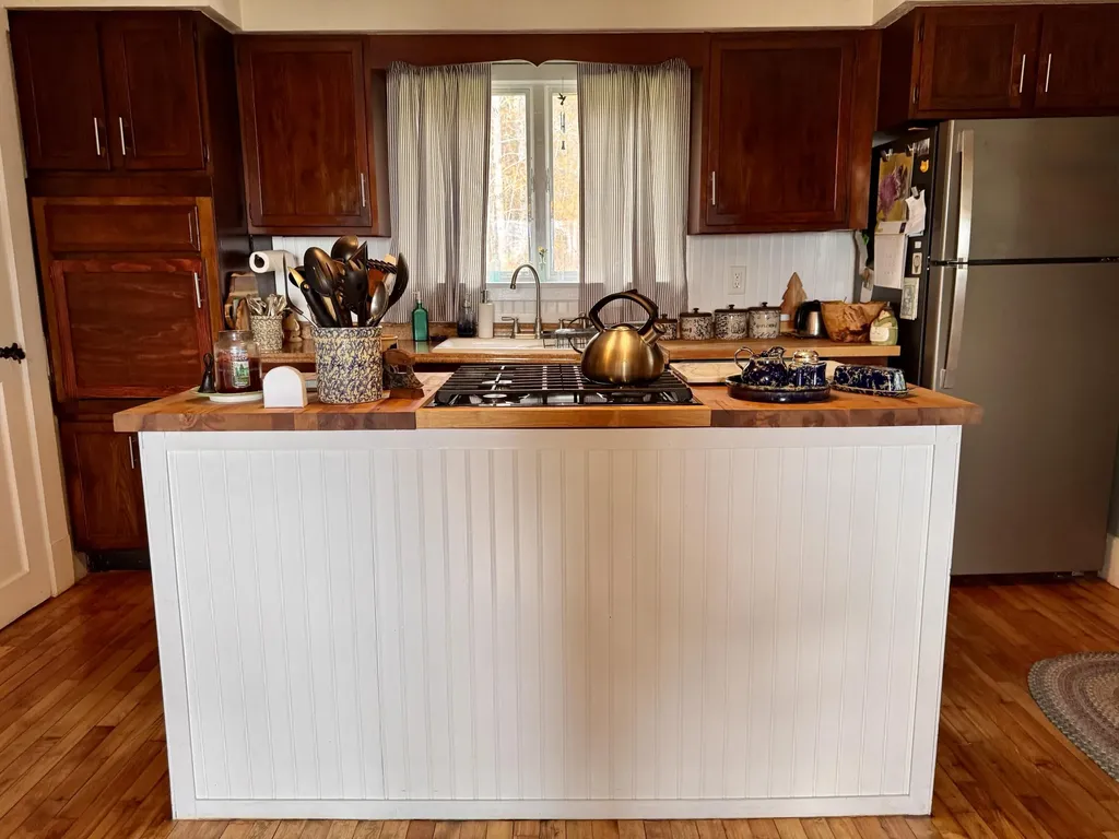 17 Old Pond Road Dexter ME 04930