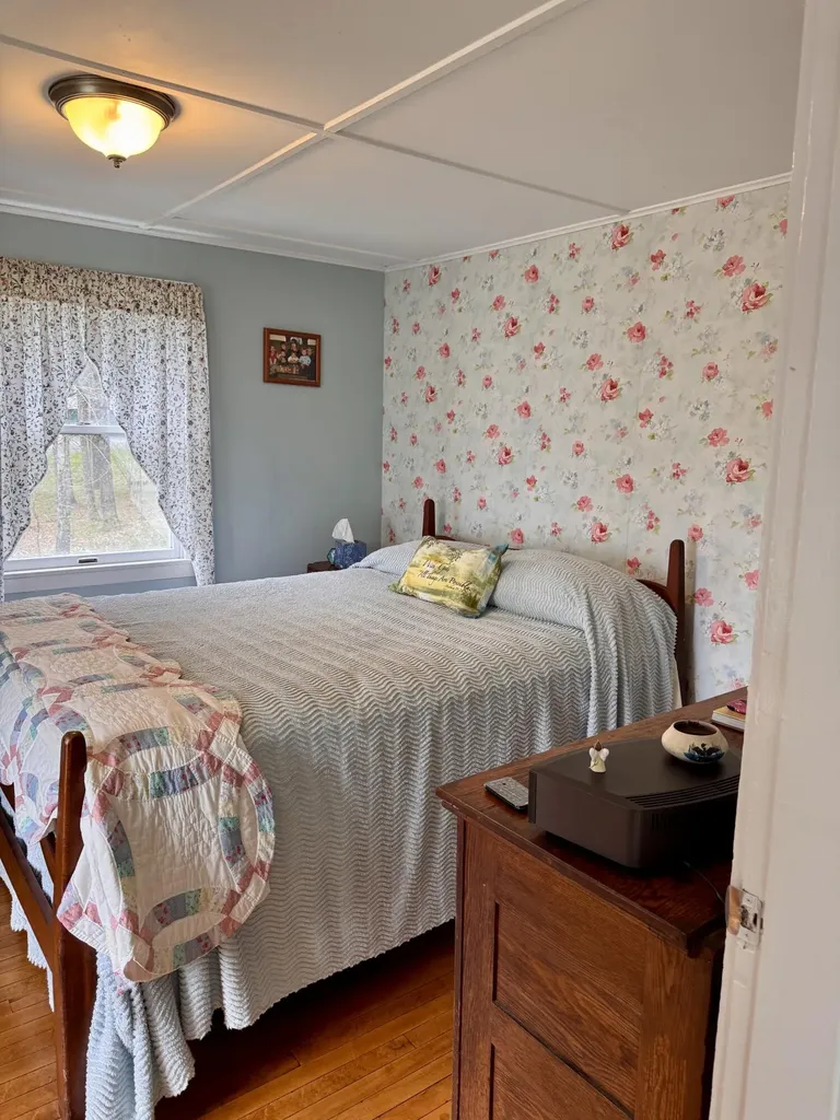 17 Old Pond Road Dexter ME 04930