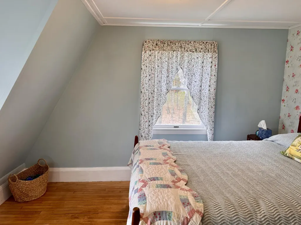 17 Old Pond Road Dexter ME 04930
