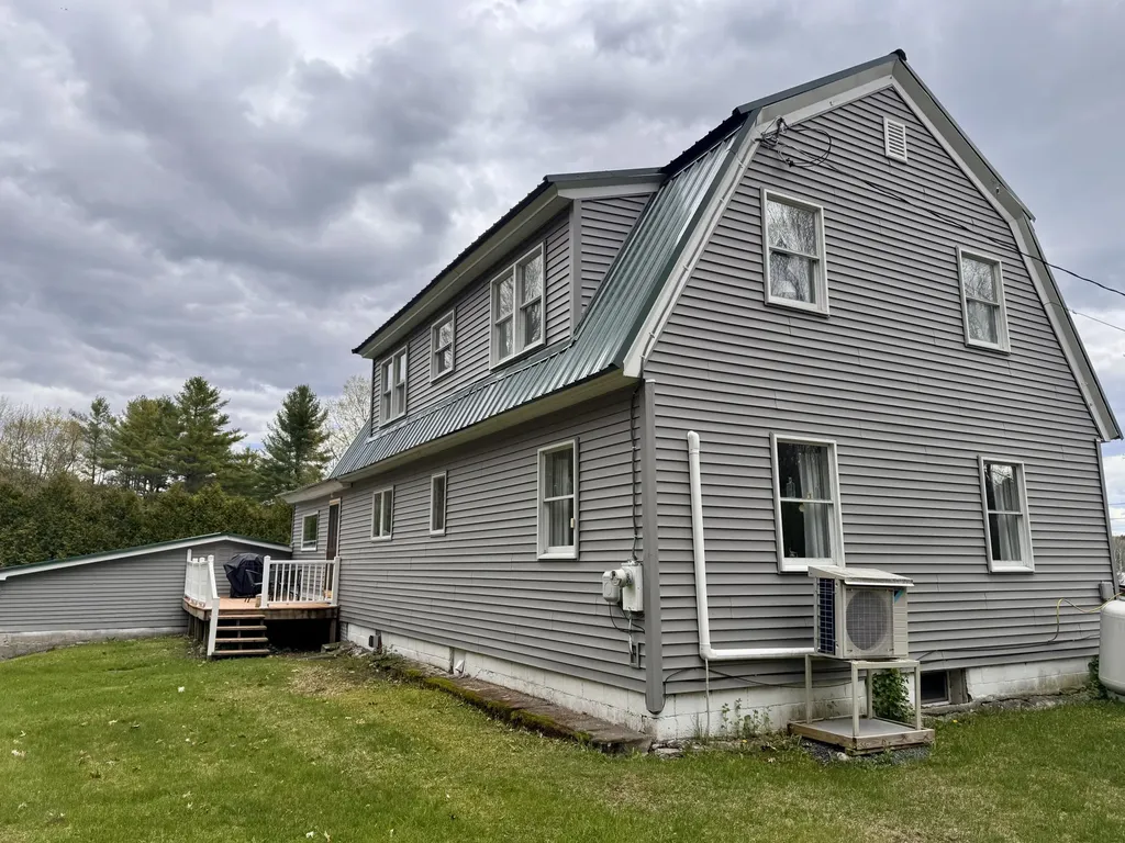 17 Old Pond Road Dexter ME 04930