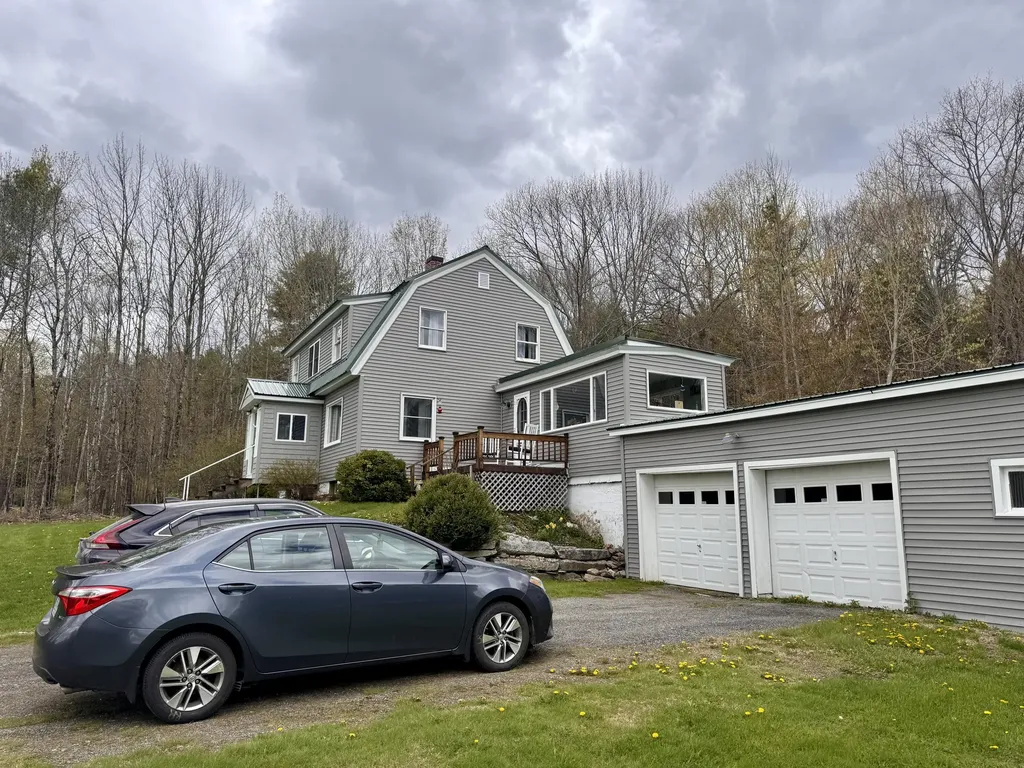 17 Old Pond Road Dexter ME 04930